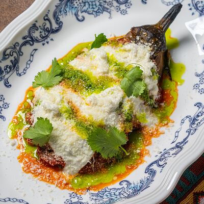 Запеченный баклажан в Шари Вари Чайхана по цене 555 ₽