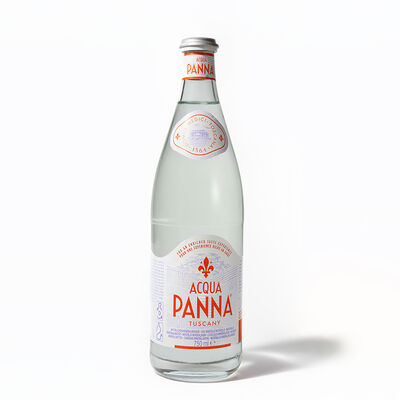 Негазированная вода Acqua Panna в Masa Madre по цене 580 ₽