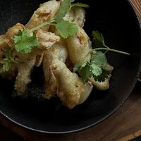 Темпура из вешенок с соусом Чили-хойсин в Voodoo bar