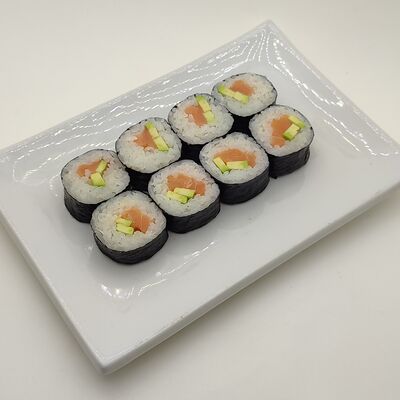 Ролл Сяке авокадо в Yoshi по цене 160