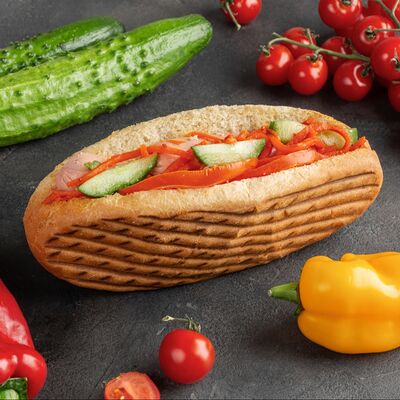 Хот-дог в булочке в Райхан по цене 240 ₽