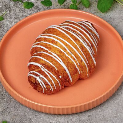 Круассан с ванильным кремом в CHO-KAVO по цене 110 ₽