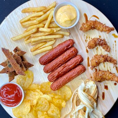 Пивная тарелка Люкс в FoodMood по цене 750 ₽