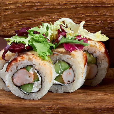 Ролл с угрем и креветками в Чина по цене 895 ₽