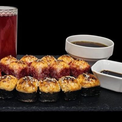 Запечённый набор в MrSushi по цене 1039 ₽