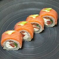 Ролл Кунсей спайси в Black Rolls