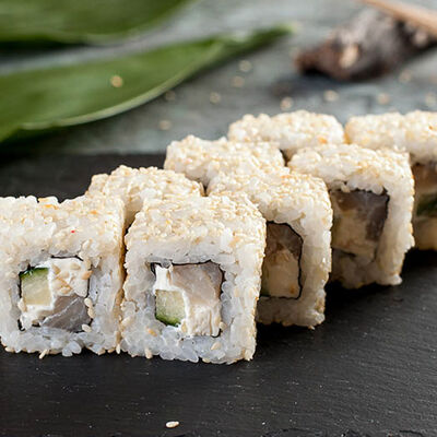 Ролл Сливочный окунь в СушиNet по цене 155 ₽