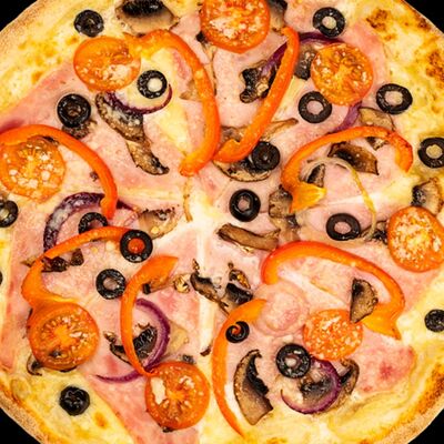 Пицца Мясная в 8 кусочков по цене 680 ₽