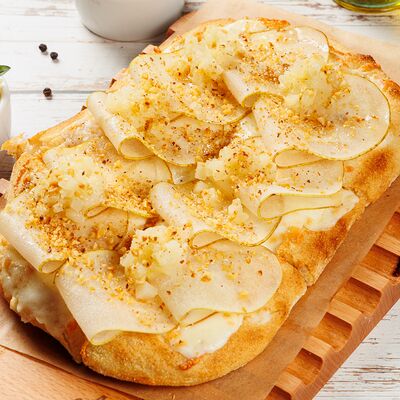 Груша и горгонзола в Al dente по цене 900 ₽