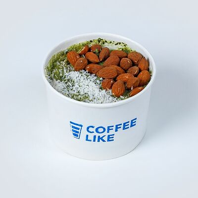 Каша овсяная с кокосом, матчей и миндалем в Coffee like по цене 375 ₽