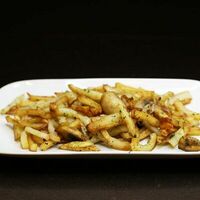 Картофель с грибами и луком в Ирис