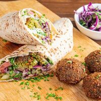 Фалафель в лаваше в Бабагануш