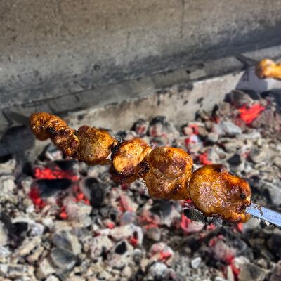 Шашлык из cвинoй вырезки в Каракилис по цене 699 ₽