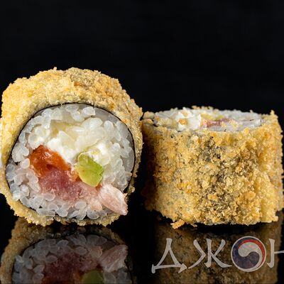 Горячий ролл Тунец-лосось в Джонга по цене 450 ₽