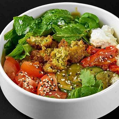 Зеленый боул с фалафелем в Полтора тигра по цене 690