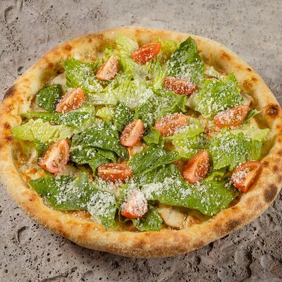 Пицца Цезарь в Осетинские пироги - Голд Проджект по цене 690 ₽