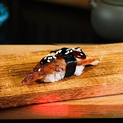Суши Угорь в Геккон по цене 300 ₽