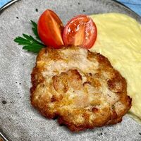 Котлета куриная с сыром моцарелла и картофельным пюре в Аква Вита