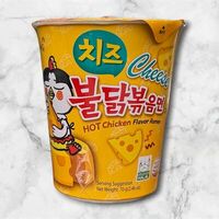 Рамен SamYang Халяль со вкусом курицы и сыра в Suleimans Cafe Halal
