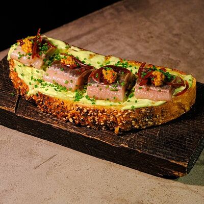 Брускетта с сельдью в Kano по цене 610 ₽