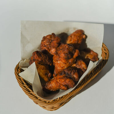 Крылья куриные 4 шт в Pizza Club по цене 195 ₽