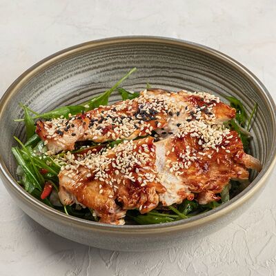Салат с цыпленком хойсин в Кушай мясо по цене 570 ₽