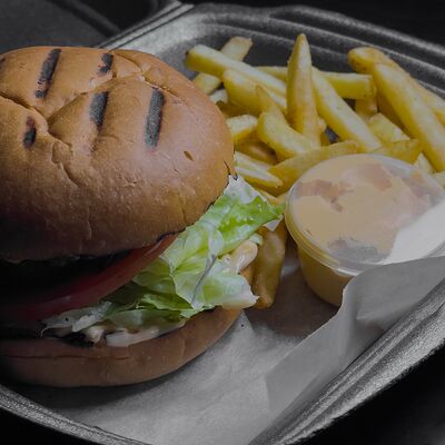 Чикенбургер в Крылья по цене 610 ₽