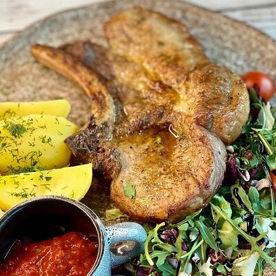 Свинина на кости в Ricco Celentano по цене 705 ₽