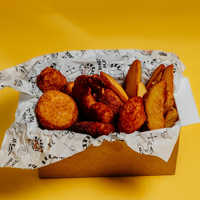 Снэк-бокс №3 в Handy Place по цене 595 ₽