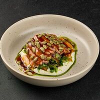 Салат с утиной грудкой и пряной тыквойв Игристые