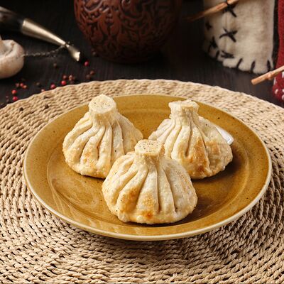 Хинкали с креветкой Том-Ям жареные в Риони по цене 900 ₽