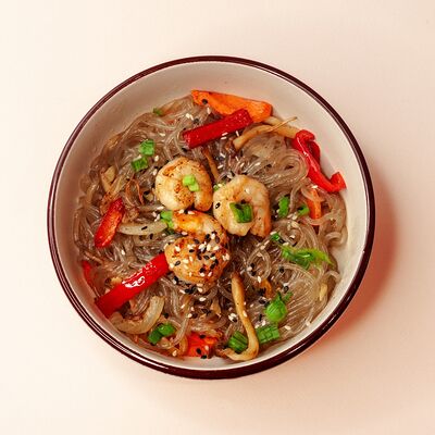 Чапче с креветками в Mornis Корейская кухня по цене 705 ₽