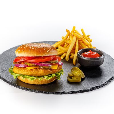 Бургер со стрипсом из цыпленка в The Brasserie по цене 830 ₽