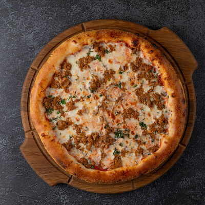 Пицца болоньезе в Pizza & Sushi Hub по цене 879 ₽