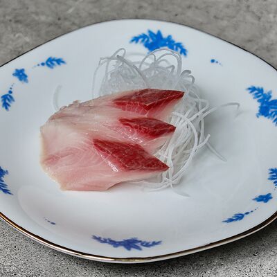 Сашими Хамачи в Tokyo Sushi по цене 2000 ₽