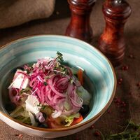 Салат Греческий в Brewers Hammer