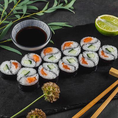 Ролл Инь-янь в Maki Family по цене 199