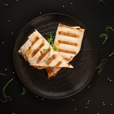 Шаурма с курицей минив Oji по цене 230 ₽