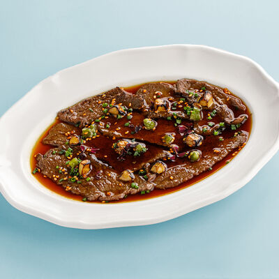 Татаки из вагю с фуа-гра и маринованным стеблем васаби в Терраса по цене 2290 ₽