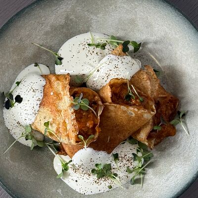 Блинчики с мясом и сметаной в Три Б по цене 550 ₽