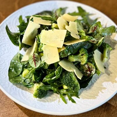 Большой зеленый салатв Cook cafeshop по цене 850 ₽