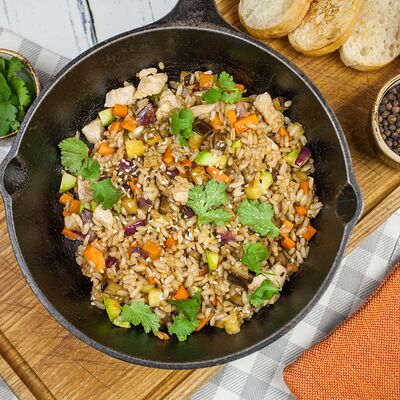 Бурый рис с овощами и индейкой в Eat fresh по цене 490 ₽