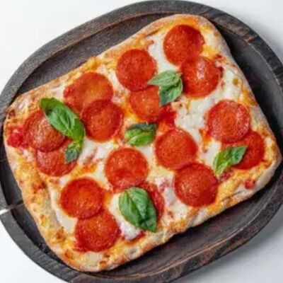 Пицца Пепперони в VASILCHUKI Chaihona №1 по цене 690 ₽