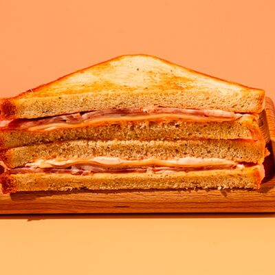 Сэндвич Мясной прованс в Дим Кофе Скрябина по цене 280 ₽