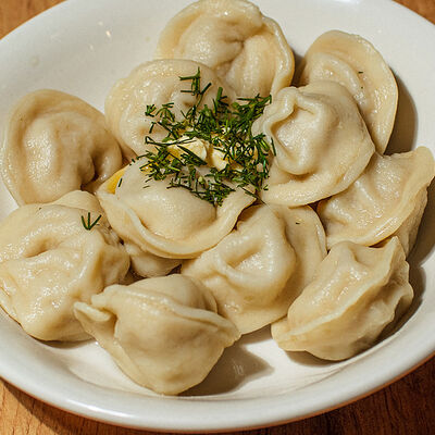 Пельмени домашние в Кафе Наше Место по цене 350 ₽