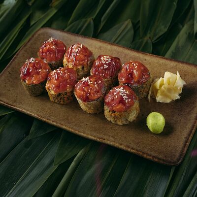 Темпура ролл с тартаром из тунца и лосося в Sushi lovers по цене 1150 ₽