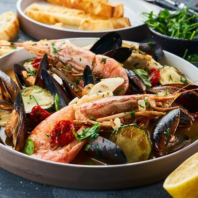 Соте из морепродуктов в масле с овощами в Eshak по цене 1600