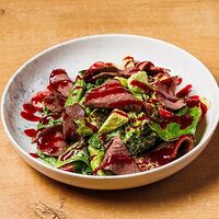 Салат с ростбифом в Nel tempo