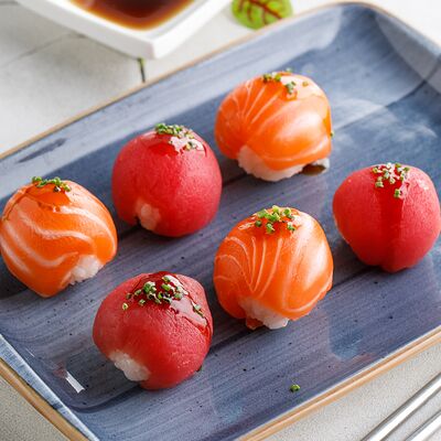 Суши сет в Баклажан в ТЦ 