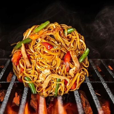 Удон с курицей в соусе сладкий чили в Время есть по цене 359 ₽